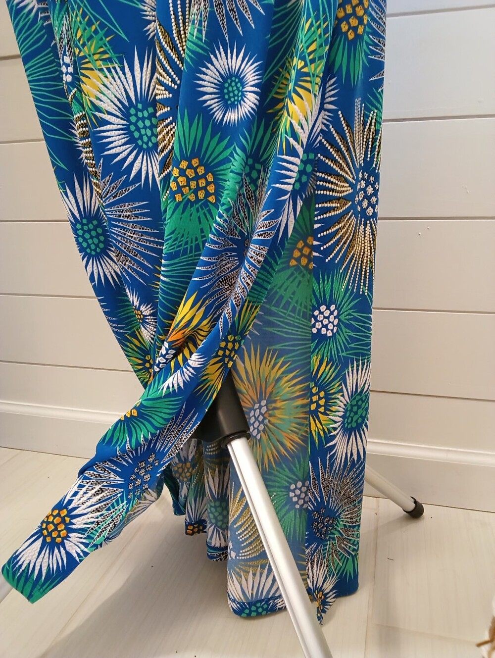 Ronni Nicole Sunburst design textured maxi dress, XXL** - Picture 5 of 7